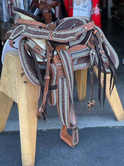 Brown with White Silk Thread Horses Cantina 15.5 Horse Saddle