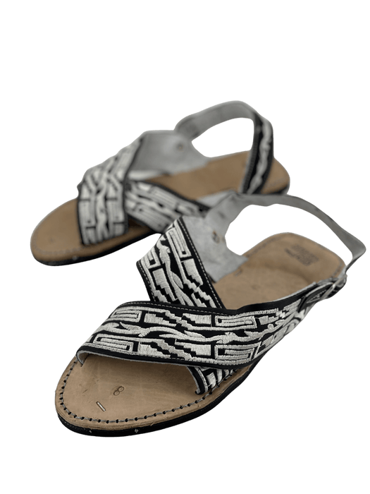 Cruzado Huarache De Hilo De Seda Blanco Y Negro Rodeo Durango Brand Corp