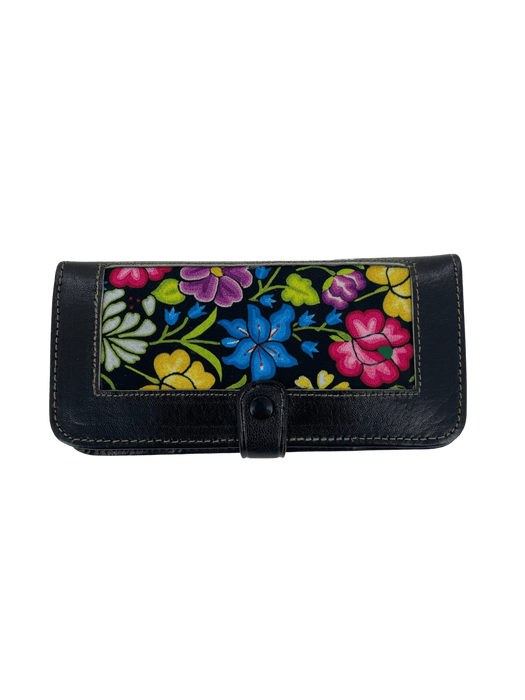 Black Telar with Printed Pyramid Leather Wallet